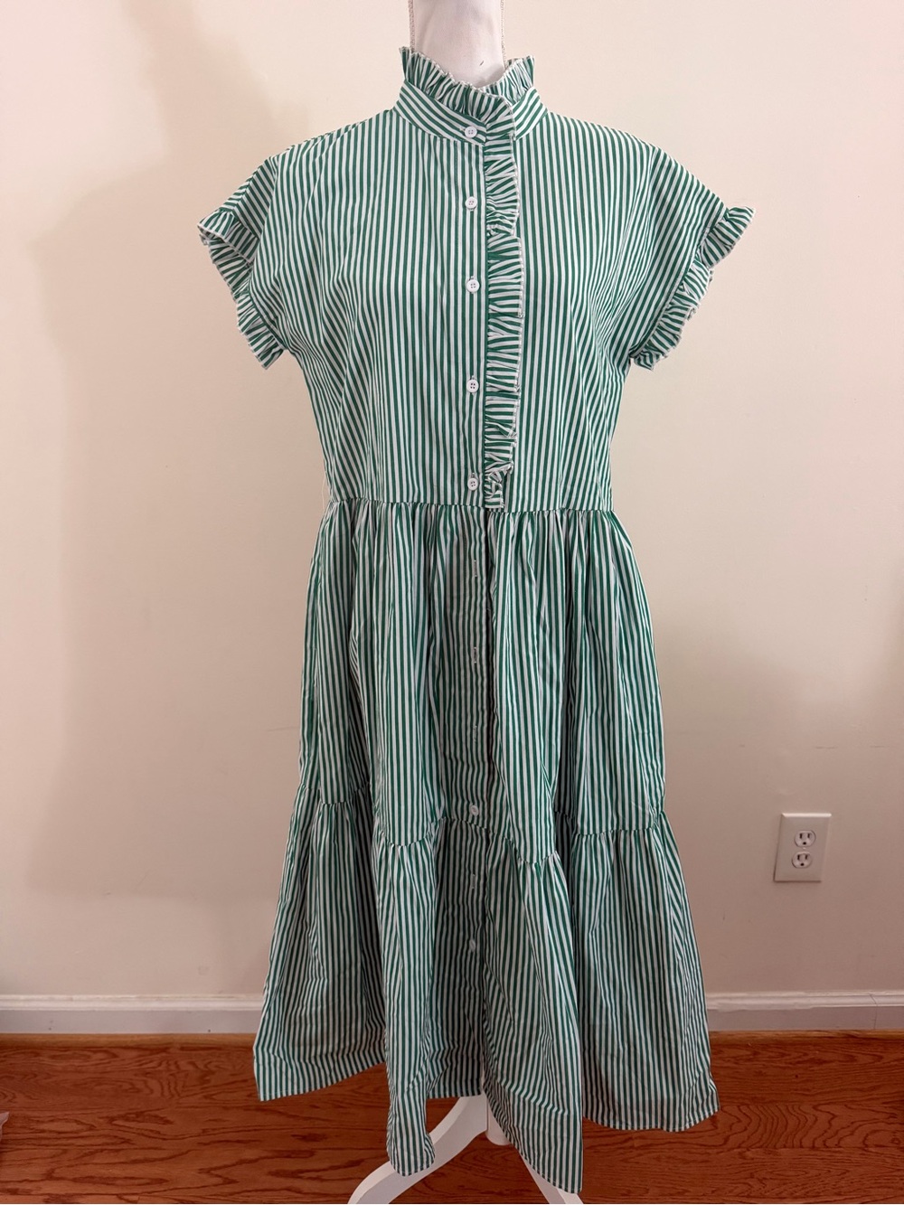 AREA STARS WOMEN GREEN WHITE STRIPE  DRESS NWT SİZE L